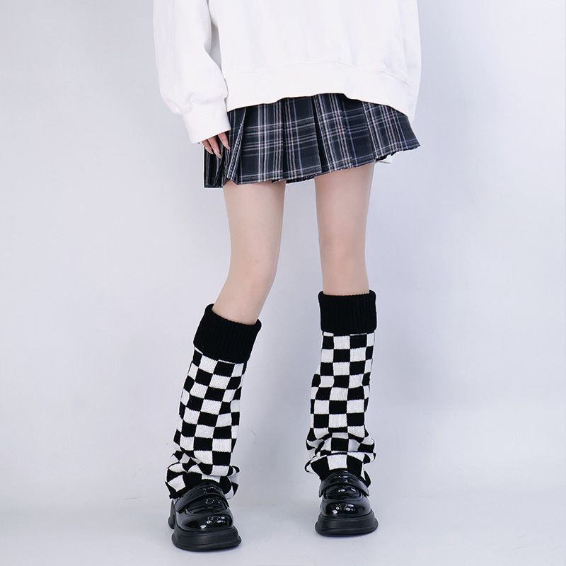 Black White Checkered Leg Warm - Boot Sock Slouchy recension och pris
